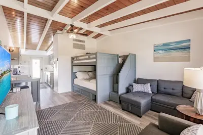 Image de 02 Premium Plus - Sun, Sand, and Studio Bliss - Your Siesta Key Escape Awaits