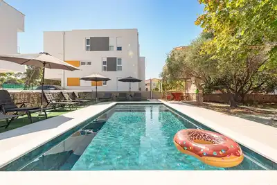 Image de Belle maison de 3 chambres à Novalja