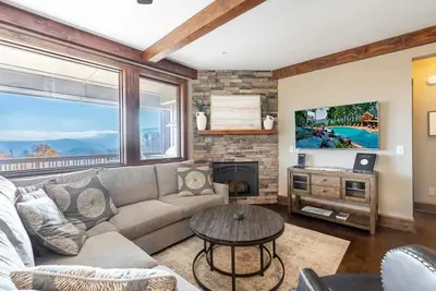 Image de Chalakee Lodge C411- Mtn View, Gated Resort, Indoor/Outdoor Pools & Hot Tub