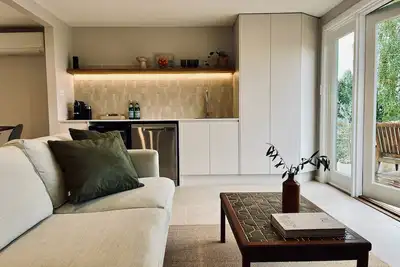 Image de Serene winery escape | Orange