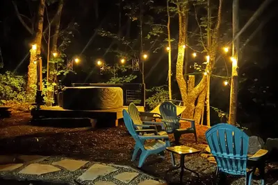 Image de Cozy Camper in Charming Whittier with Heat & Ac