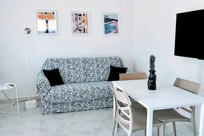 Spiaggia a 5min a Piedi, Comfort Moderno, 2 Camere 6 pax