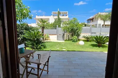 Splendida Villa a 50 Metri dal Mare