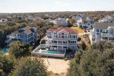 Image de Pet-friendly oceanside home w/ pool, hot tub, theater, & community amenities!