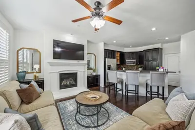 Image de Tch - Spacious 4bd/3. 5ba in Plano w/ Workspace