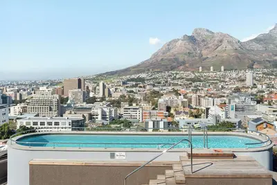 Image de 2 Bd Bo Kaap Apart | Pool Deck | Mountain Views