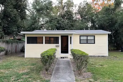 Image de Great for Gator games. Cozy house in authentic Gainesville Porters Neighborhood.