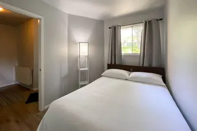 Image de Chalet #19 - 2 Bedroom King + Double