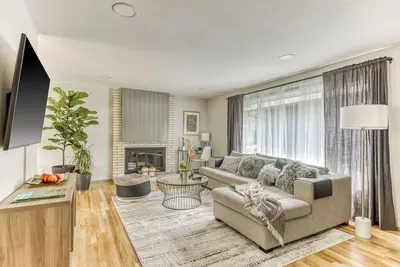 Image de Pdx Launching Pad - 2 bedroom house in a close-in, quiet Portland neighborhood.