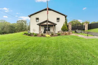 Image de Norris Lake Stooksbury Lodge Perfect for Side by Side’s, Families, and Fishing!