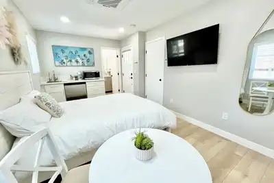 Image de Brand New 2-bdrm Guesthouse with WiFi, Ac in marvelous Redlands