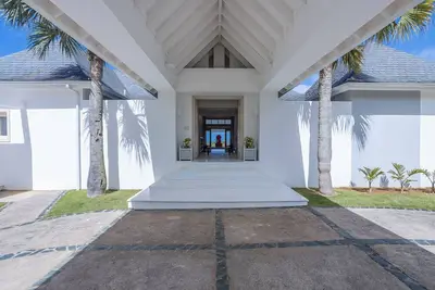 Image de Luxury Villa with sea view Residencial Esperanza, beach