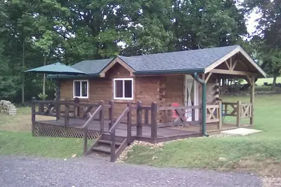 Image de Charming Amish-Built Log Cabin in Utica, Pa