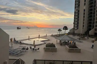 Image de 2br\/2ba Direct Gulf View from your balcony!