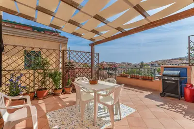 Appartement 'Casa La Torre' avec vue sur la mer, terrasse partagée et Wi-Fi