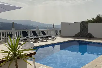 Image de Villa 'Casa Descansa' avec vue sur la mer, Wi-Fi et climatisation.