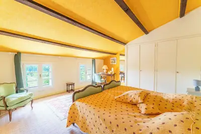 Image de Chambre Jaune Et Chambre Bleue avec piscine privée, terrasse partagée et Wi-Fi
