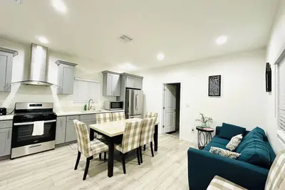 Image de Cozy 2bed2ba the house in welcoming Anaheim near Disneyland w WiFi Ac