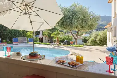 Image de Villa San Pedrone, avec piscine chauffée et cuisine d'été