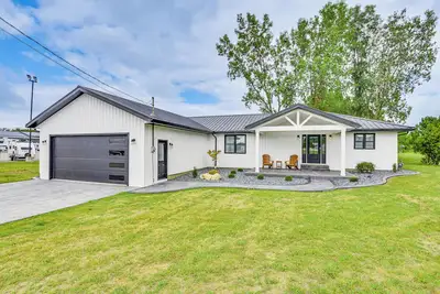 Image de Charming Middlebury Retreat w/ Patio & Fire Pit