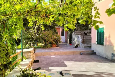 Image de Vacation apartment/apartment for 4 guests with 130m² in Lavagna (172052)