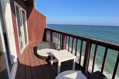 Image de 3-bedroom villa, 3 bath, 2 floors, spacious wardrobe, private parking, balconies