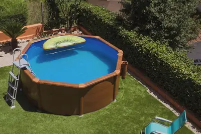 Image de Casa con Jardín y Piscina Cercana al Centro