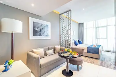 Image de Stylish Studio Business Bay | Canal & Pool Views\n\n