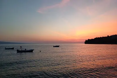 Image de Charming 4-bedroom villa with Ac and WiFi in serene Vošteni