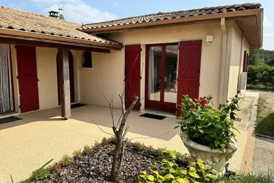 Image de Chambre d'hôtes au cœur du plus grand vignoble Bordelais\/tour de Gironde en vélo