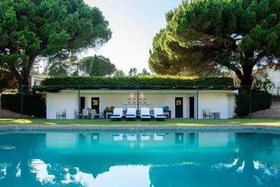 Image de Estoril House w/ Pool & Garden by LovelyStay