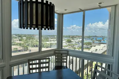 Image de Charming 2-bedroom condo with direct beach access and pool in wonderful Venice