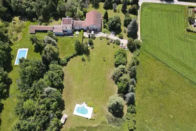 Image de Le Clos des Collières - 15 Couchages - 5 Chambres - Piscine & Parc privés