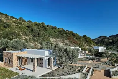 Image de Themis Homes Karpo, 1 of 3 cottages each with plunge pool on a private property\n