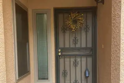 Image de Tranquil Retreat: Quiet 2-Bedroom Condo in Mesa