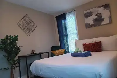 Image de The Micro-Loft at Mt. Pleasant New 2br Apt Parking