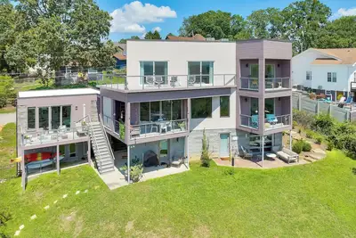 Image de Chatt Pulse: Spacious, Chic Chattanooga Retreat