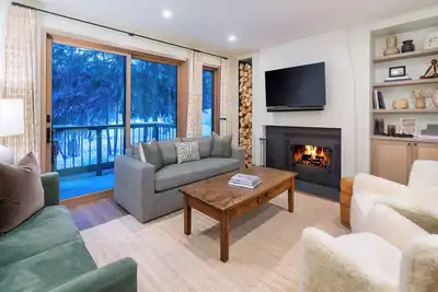 Image de 5-Star Platinum Ski In/Out Condo in Beaver Creek Village!