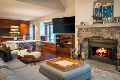 Image de Spectacular 3-Br 5-Star Platinum Penthouse, Ski In/Out in Beaver Creek Village!