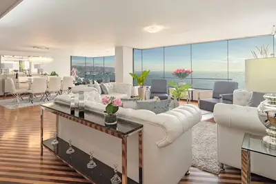 WaterFront Luxe 4br terrace Marriott  King