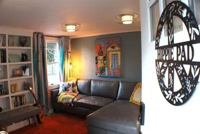 Image de The Hippie Pad In the heart of downtown Abingdon, The Hippie Pad in the heart of downtown Abingdon