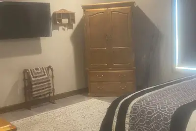 Image de Gorgeous Country Home with 3 bedrooms and a theater room!