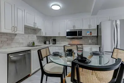 Image de Great 3br in Montreal's Gay Village, Perfect for Families and Friends Exploring the City