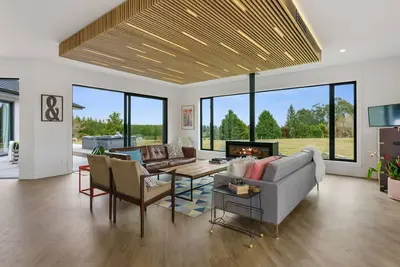 Image de Bonshaw Estate - stunning 2 houses for 1!