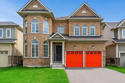 Image de Glamorous Mansion by Falls | Charcoal Bbq