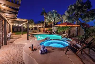 Image de Paradise Palms! ! Spacious 6-bedroom house with 3 en-suites.