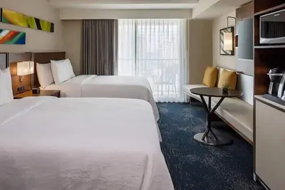 Image de 2 Double, Hilton Garden Inn, 2 Blocks away from Waikiki Beach, Pool - 2 Units