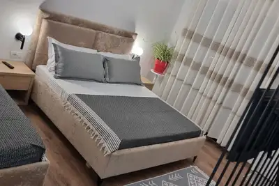 Image de 5-bedroom bed & breakfast in gorgeous Berat with Ac, WiFi