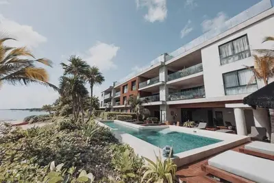 Image de Luxury and Serenity by the Sea by Bt Homes