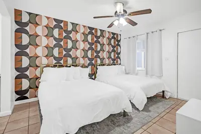 Image de Cozy Hollywood Beach Home | Ocean Walk and Pool
